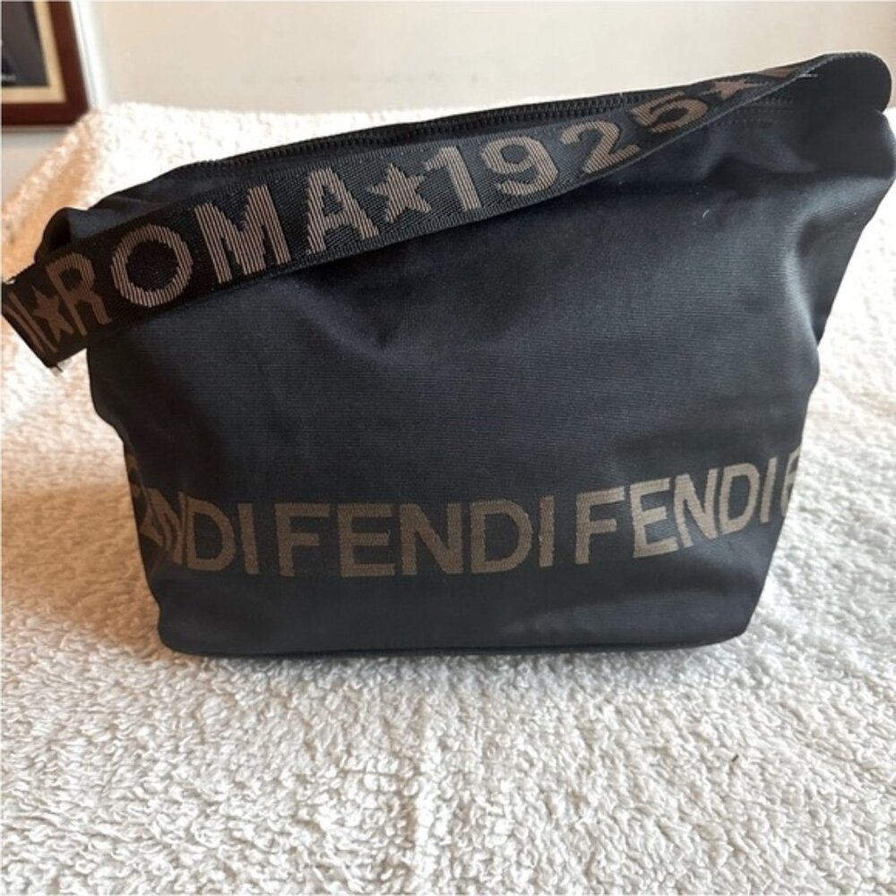 FENDI Large Hobo Roma 1925 Shoulder Bag